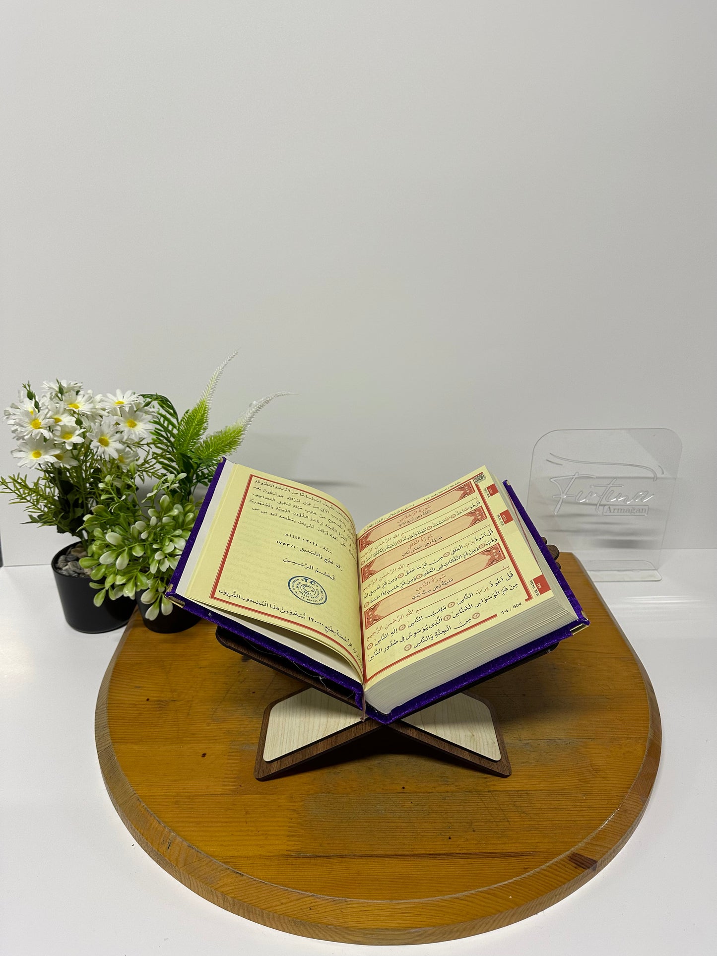 Kur'an-ı Kerim Seti Kadife Kaplı Bilgisayar Hatlı Ahşap Plaket Kutulu